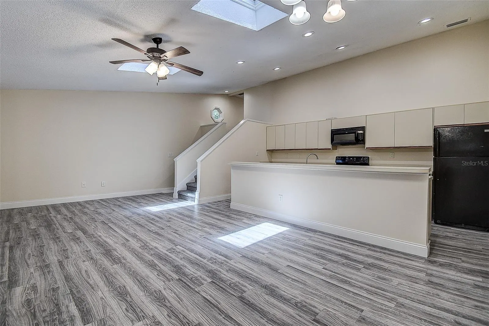6334 92ND PL N #2401 #2401