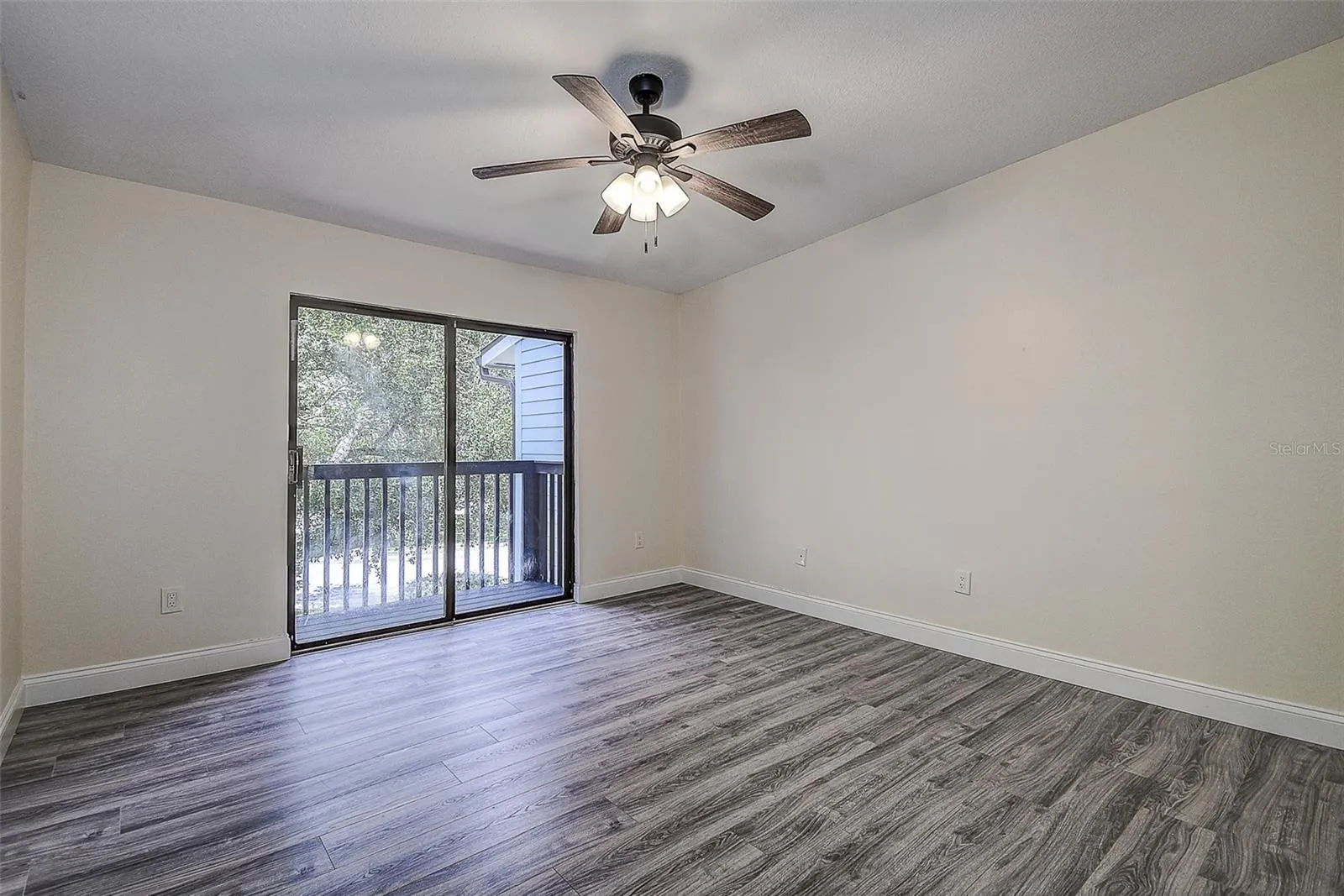 6334 92ND PL N #2401 #2401