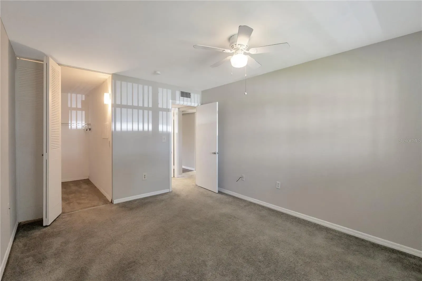 201 KINGS BLVD #5 #5