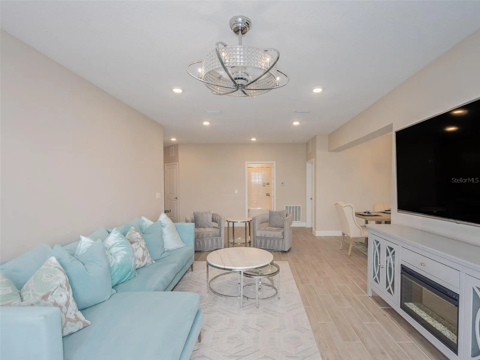 7517 LAUREATE BLVD #4303 #4303