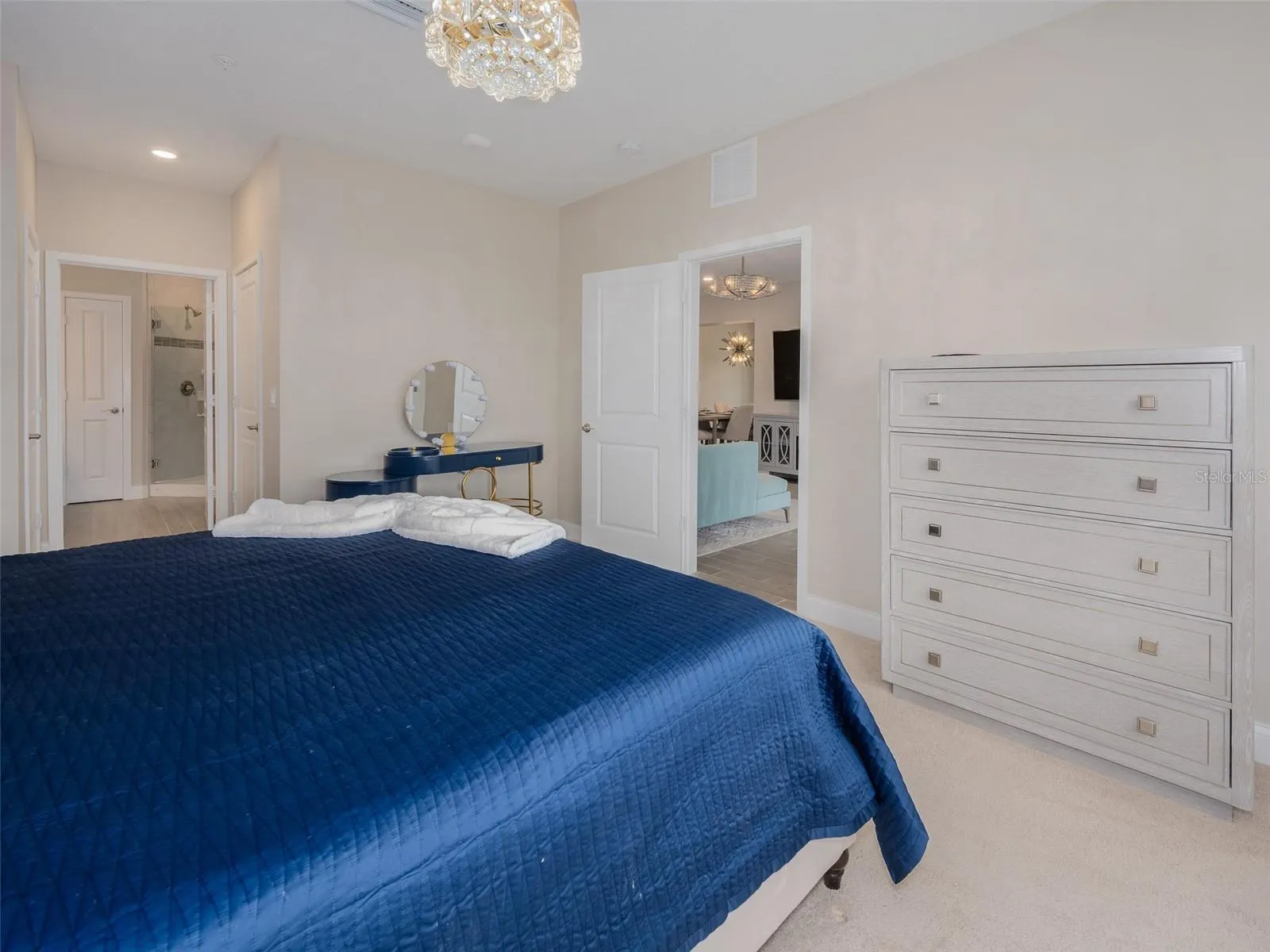 7517 LAUREATE BLVD #4303 #4303