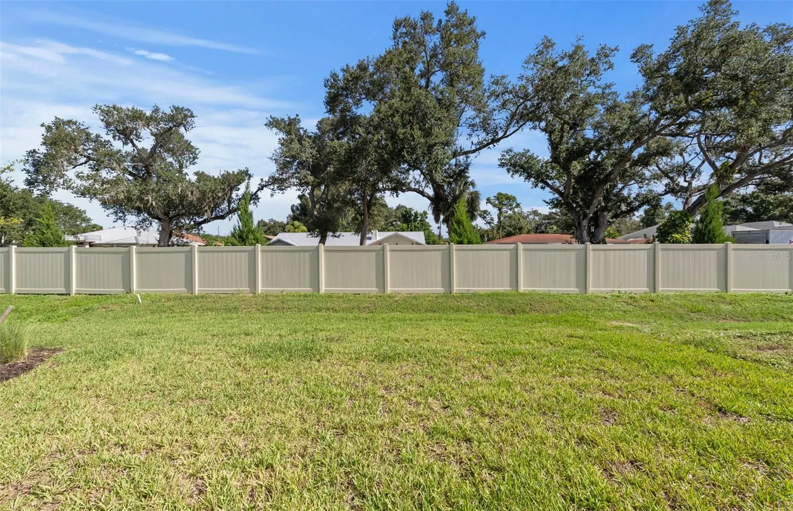 6962 MINNEOLA CT
