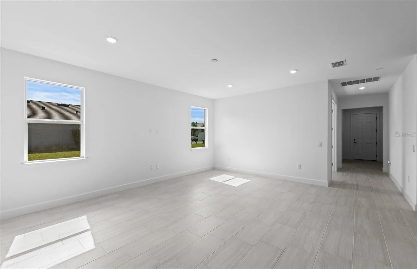 6962 MINNEOLA CT