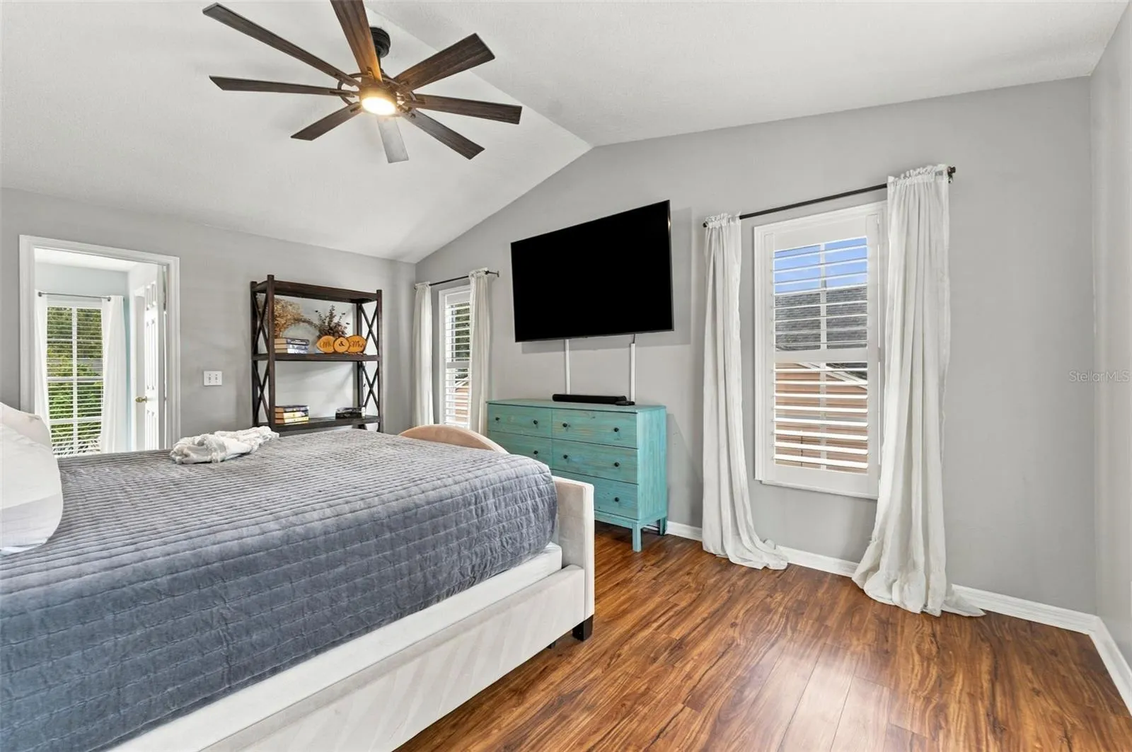 15622 INDIAN QUEEN DR