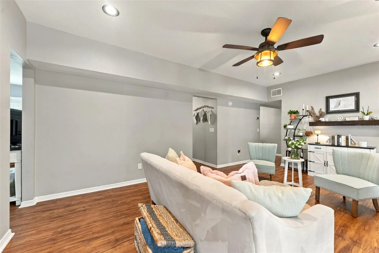 15622 INDIAN QUEEN DR