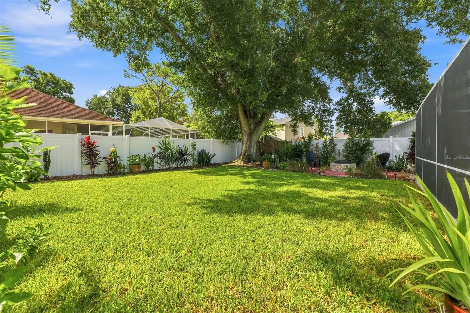 15622 INDIAN QUEEN DR
