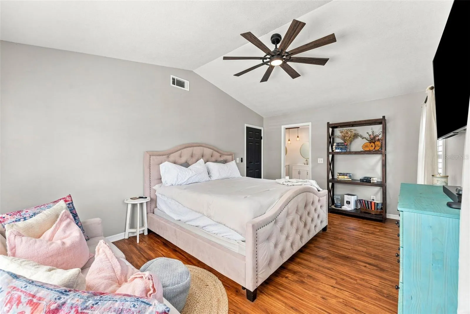 15622 INDIAN QUEEN DR