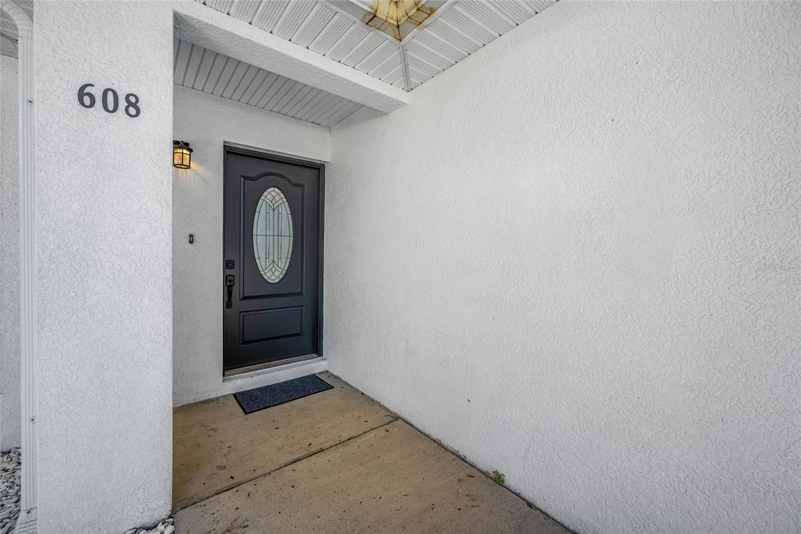 608 2ND ST SW