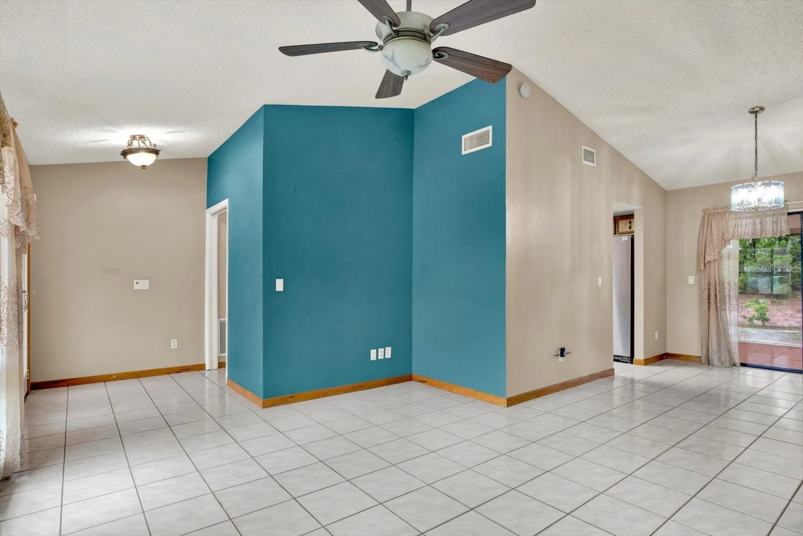 5527 PENTAIL CIR