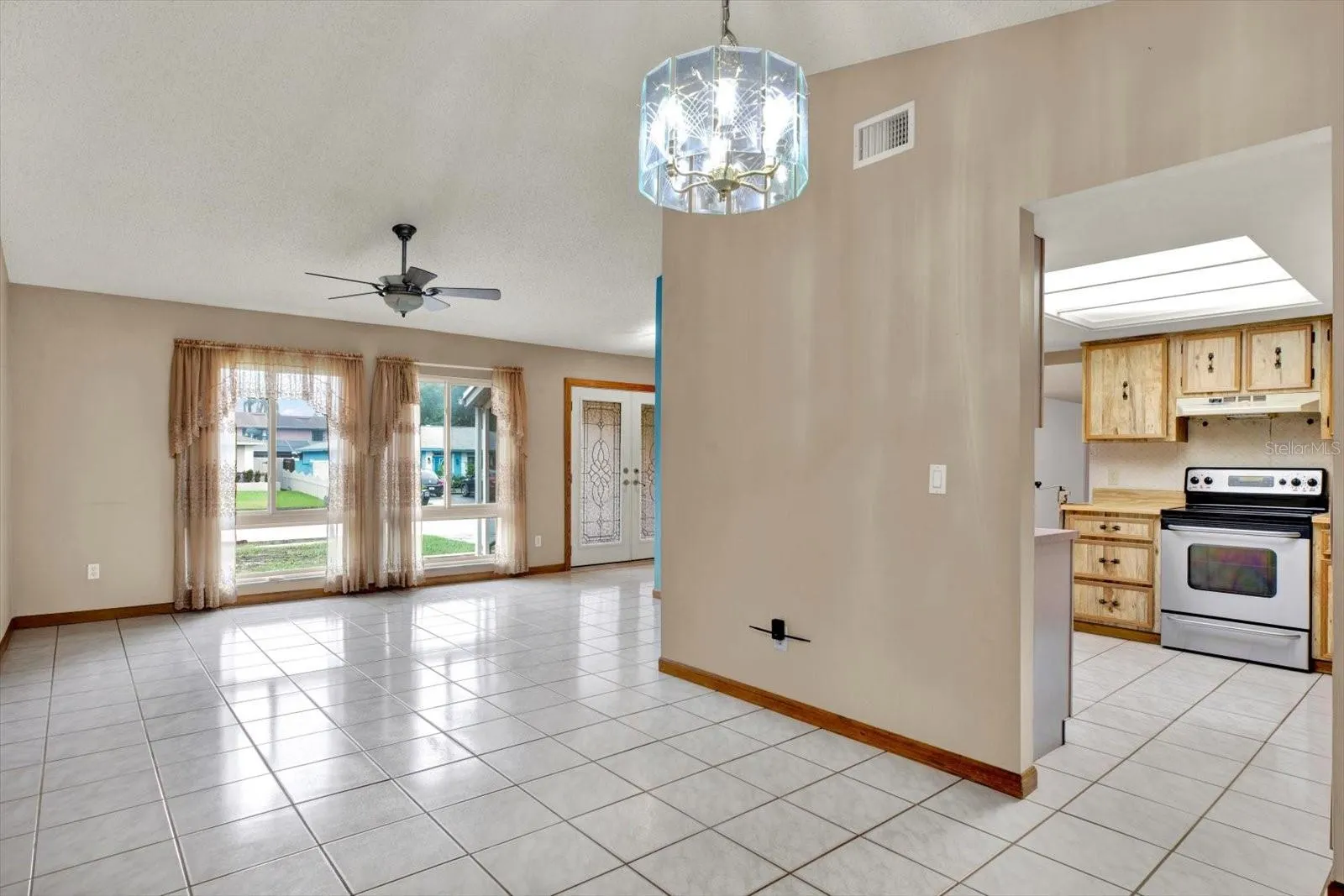 5527 PENTAIL CIR