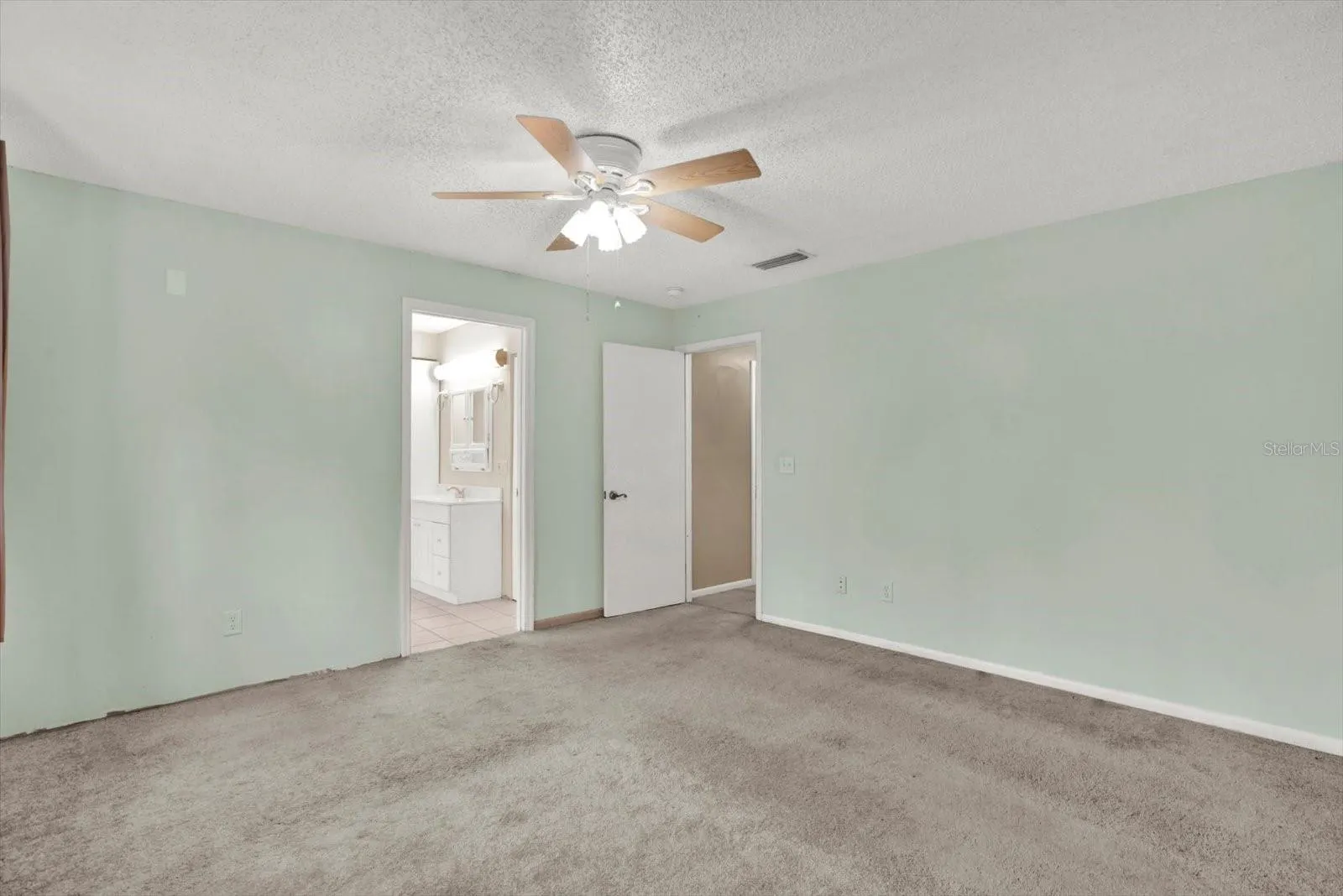 5527 PENTAIL CIR