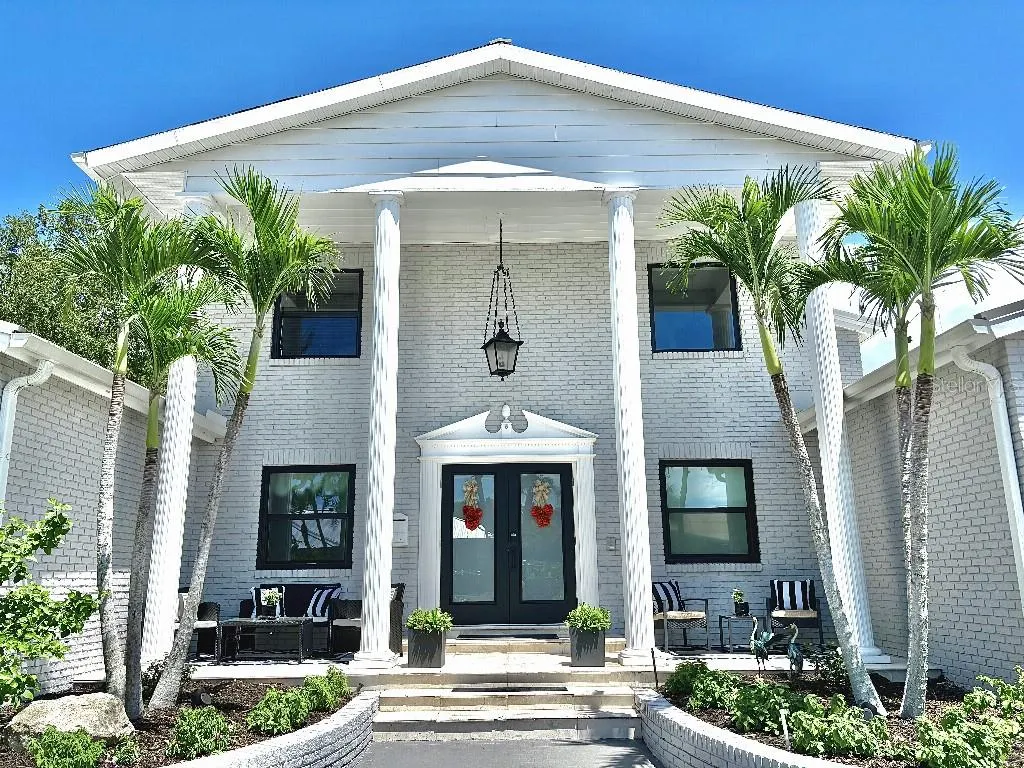 154 LOOKOUT POINT DR