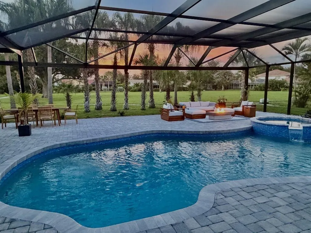 154 LOOKOUT POINT DR