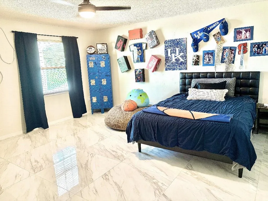 154 LOOKOUT POINT DR