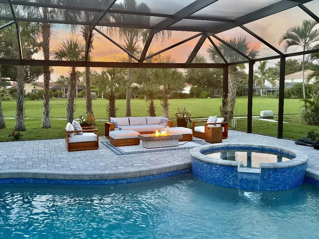 154 LOOKOUT POINT DR