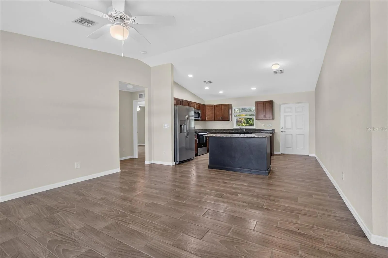 5008 S OBISPO CIR