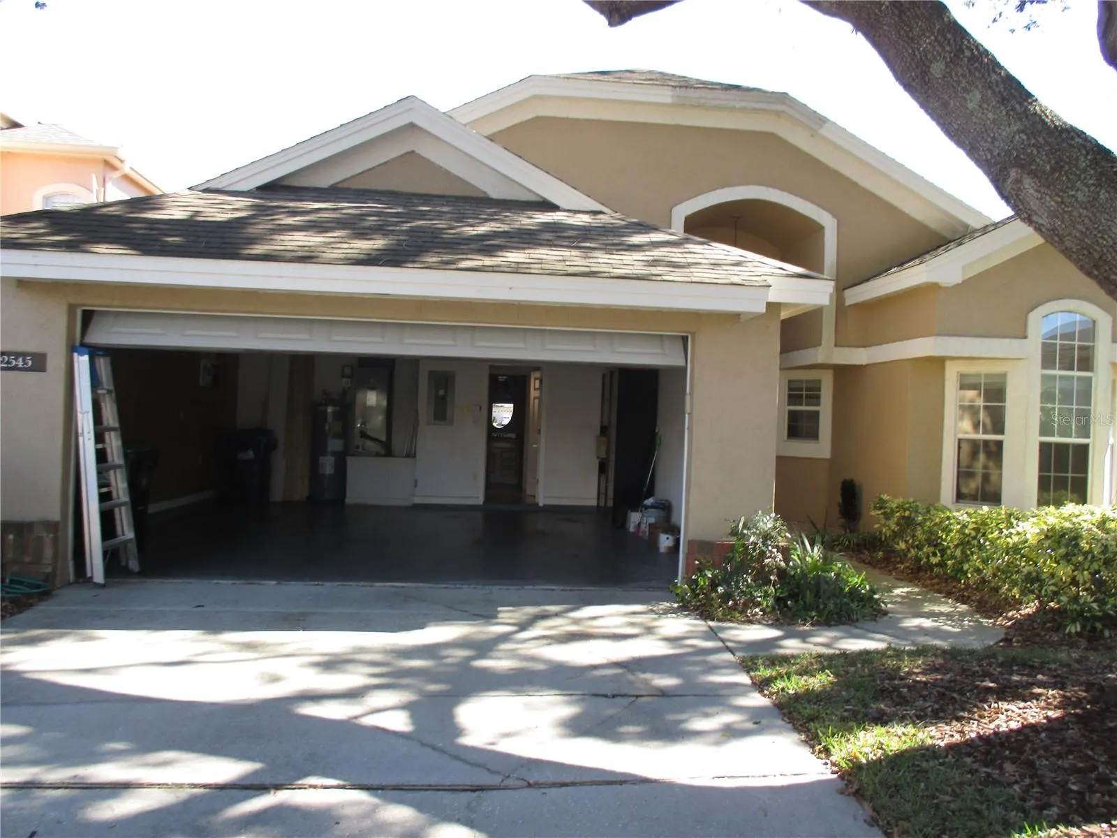 2545 CLARINET DR