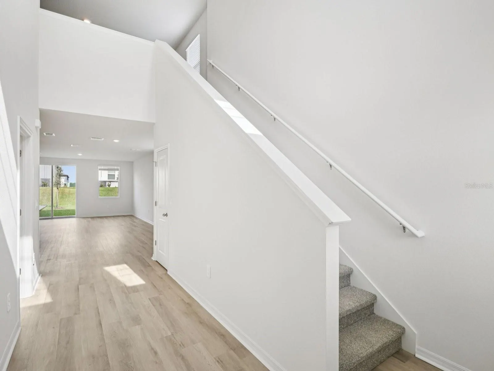 368 LAZY SHORE DR