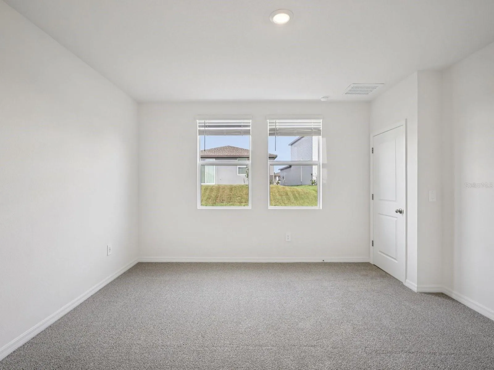 368 LAZY SHORE DR