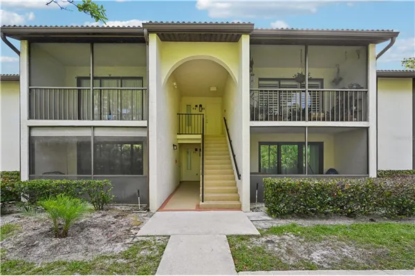 1575 SW SILVER PINE WAY #F2 #F2