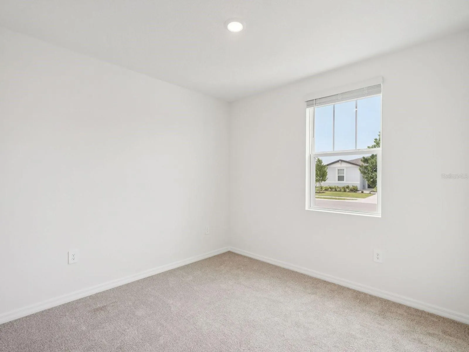 121 SYCAMORE FOLD ST