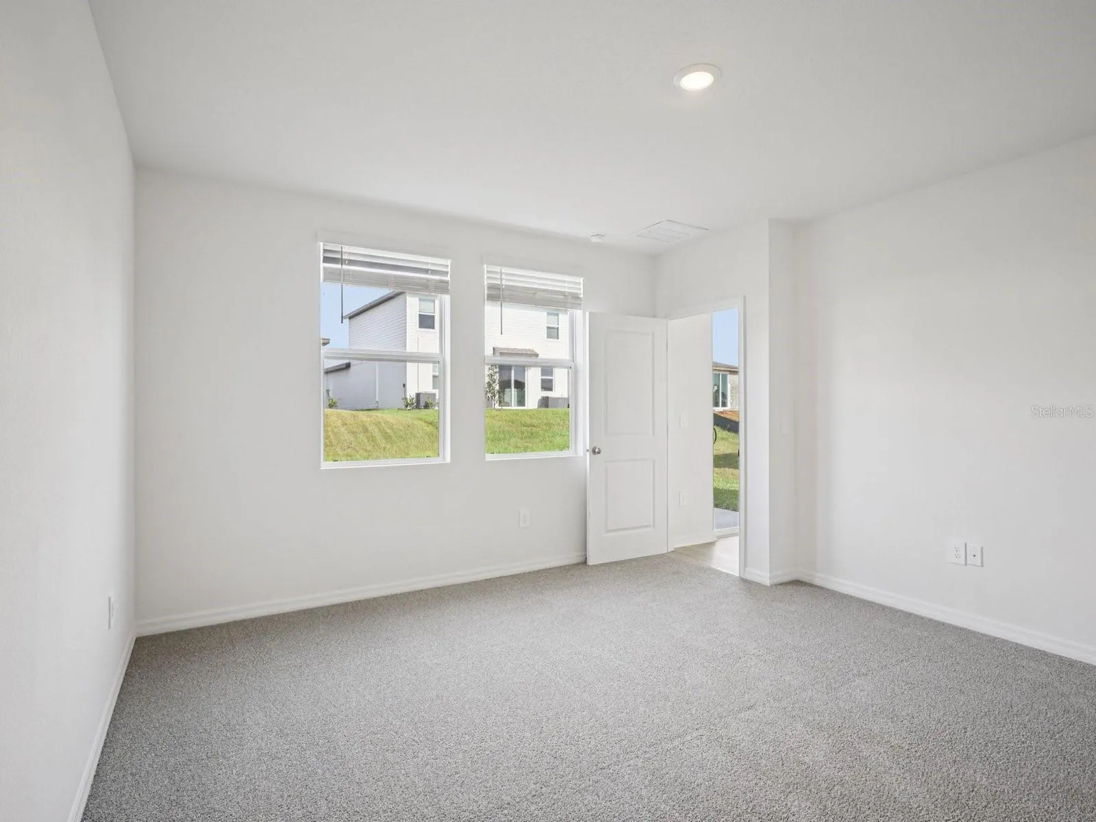 348 LAZY SHORE DR