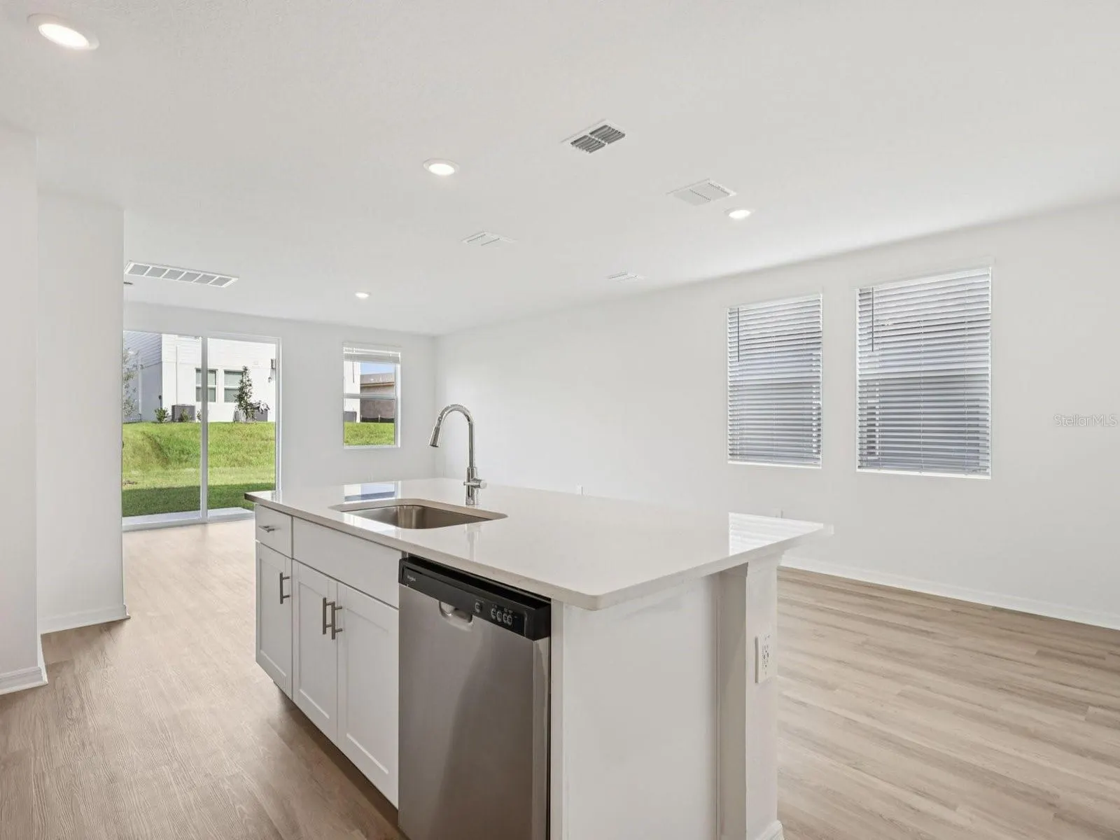 348 LAZY SHORE DR