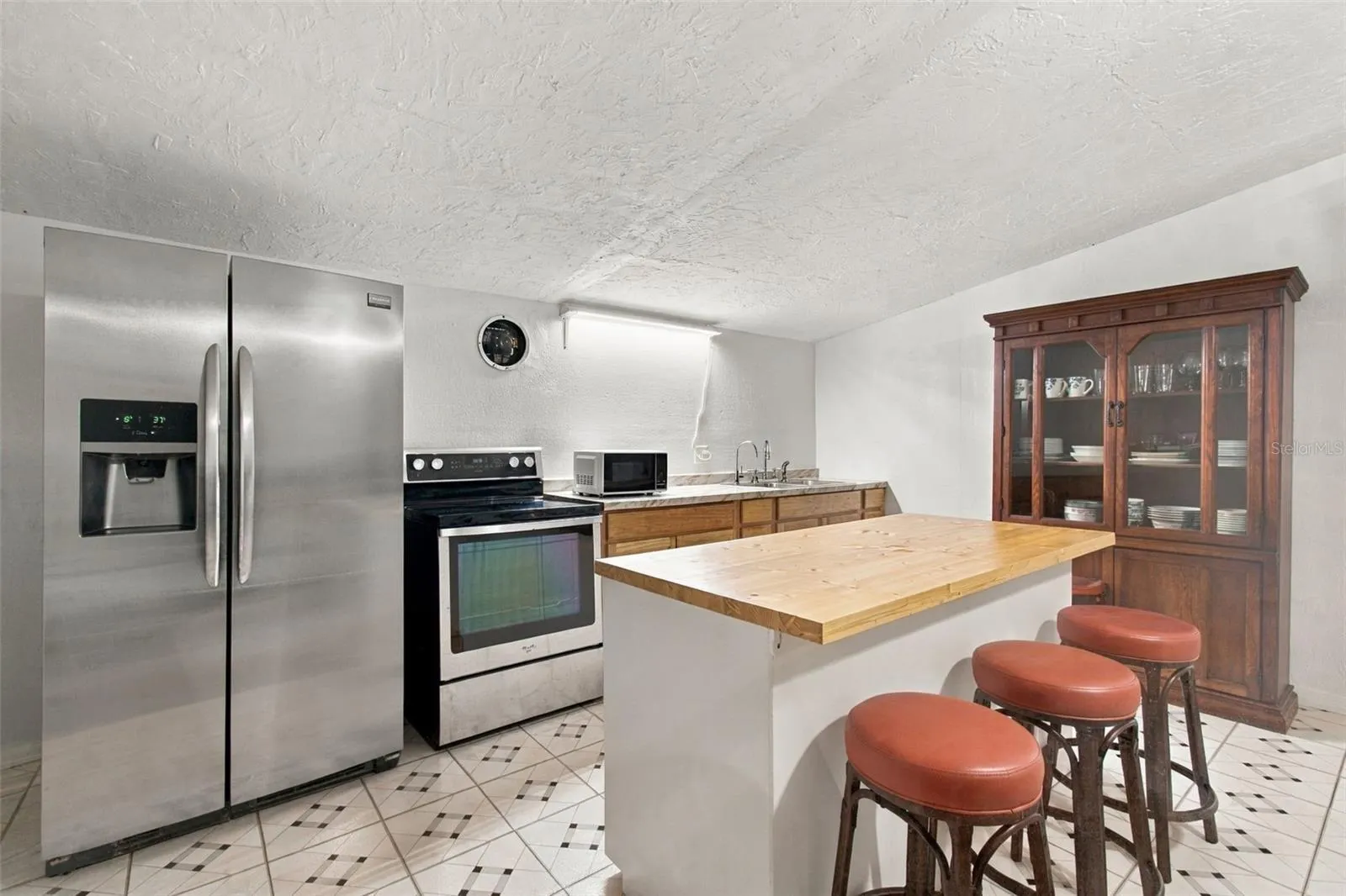 1142 DOC COIL RD