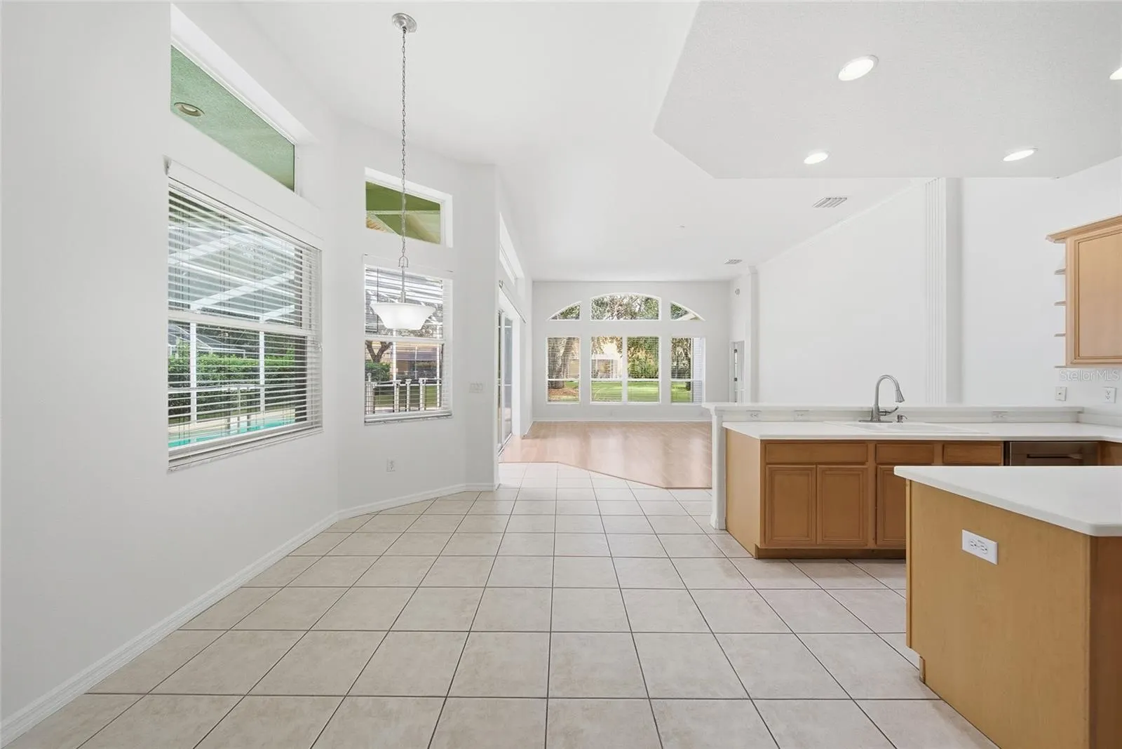 8357 GOLDEN PRAIRIE DR