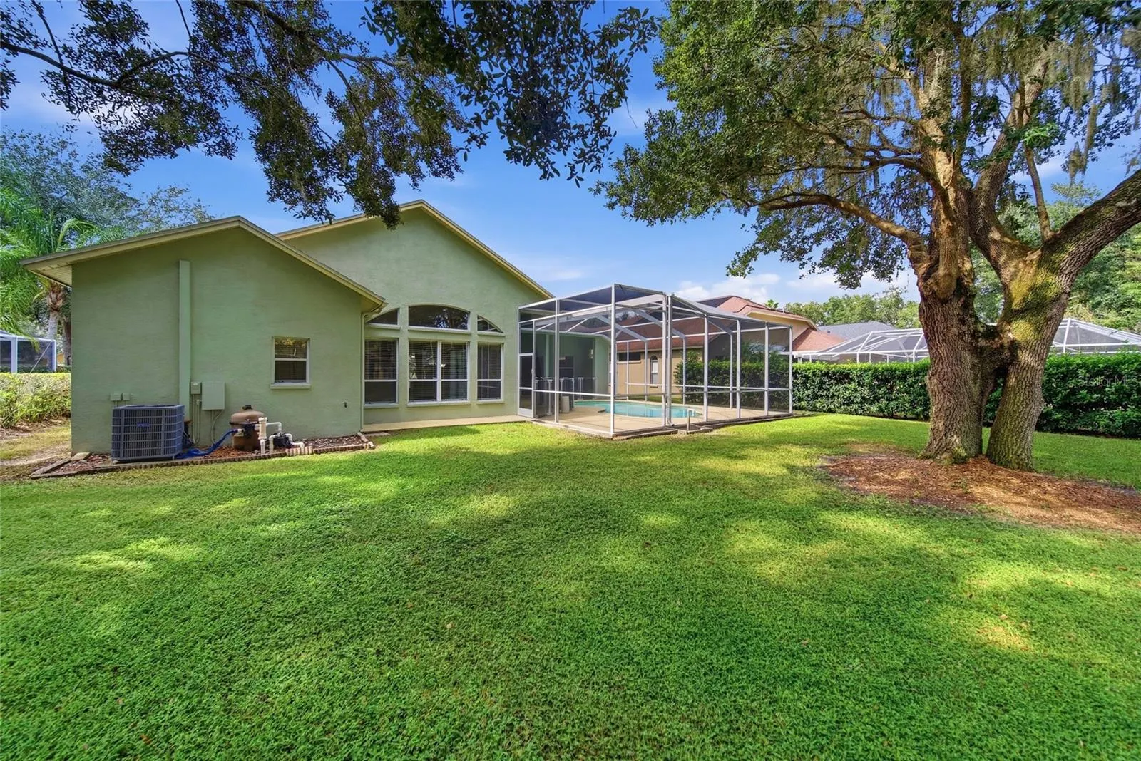 8357 GOLDEN PRAIRIE DR