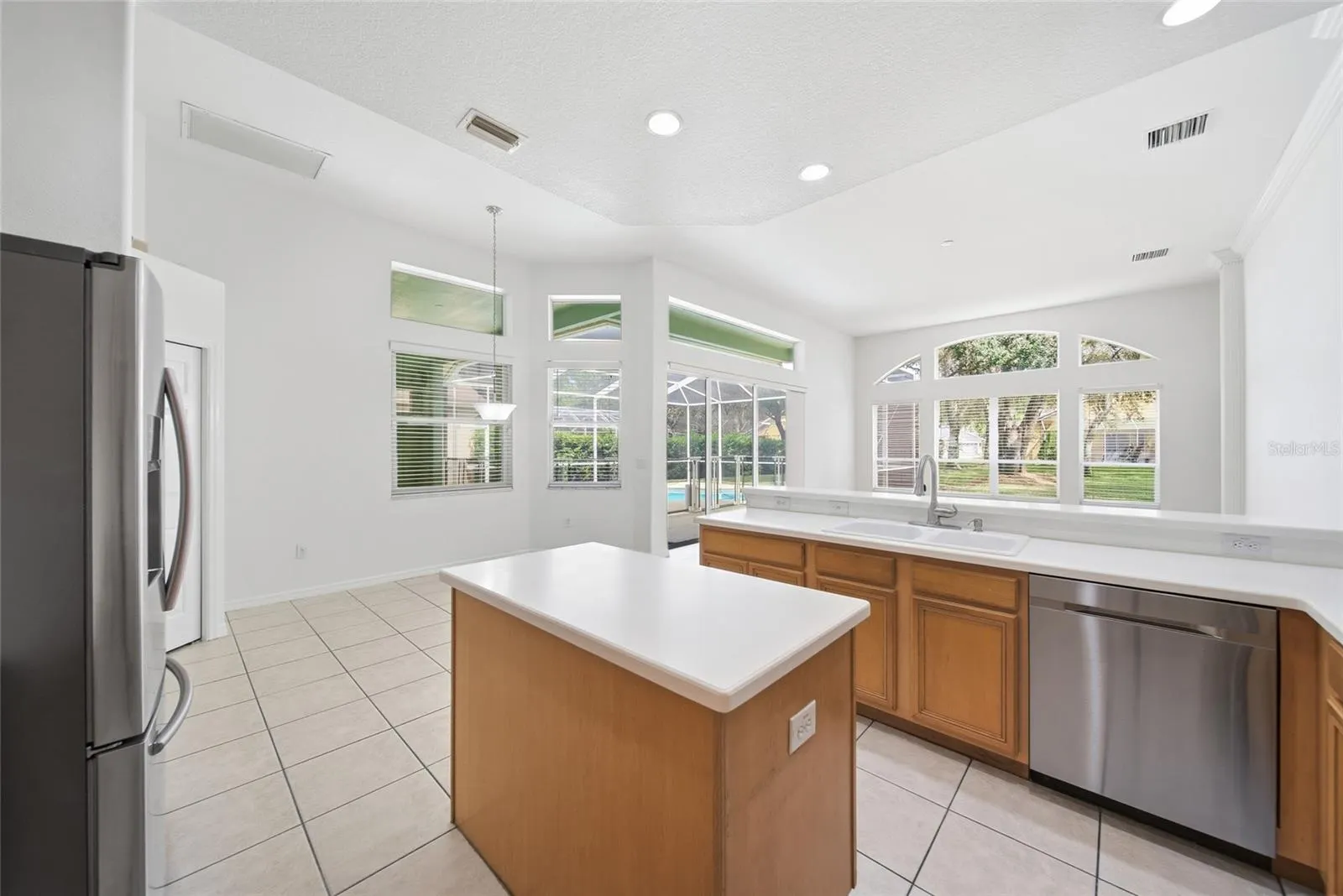 8357 GOLDEN PRAIRIE DR
