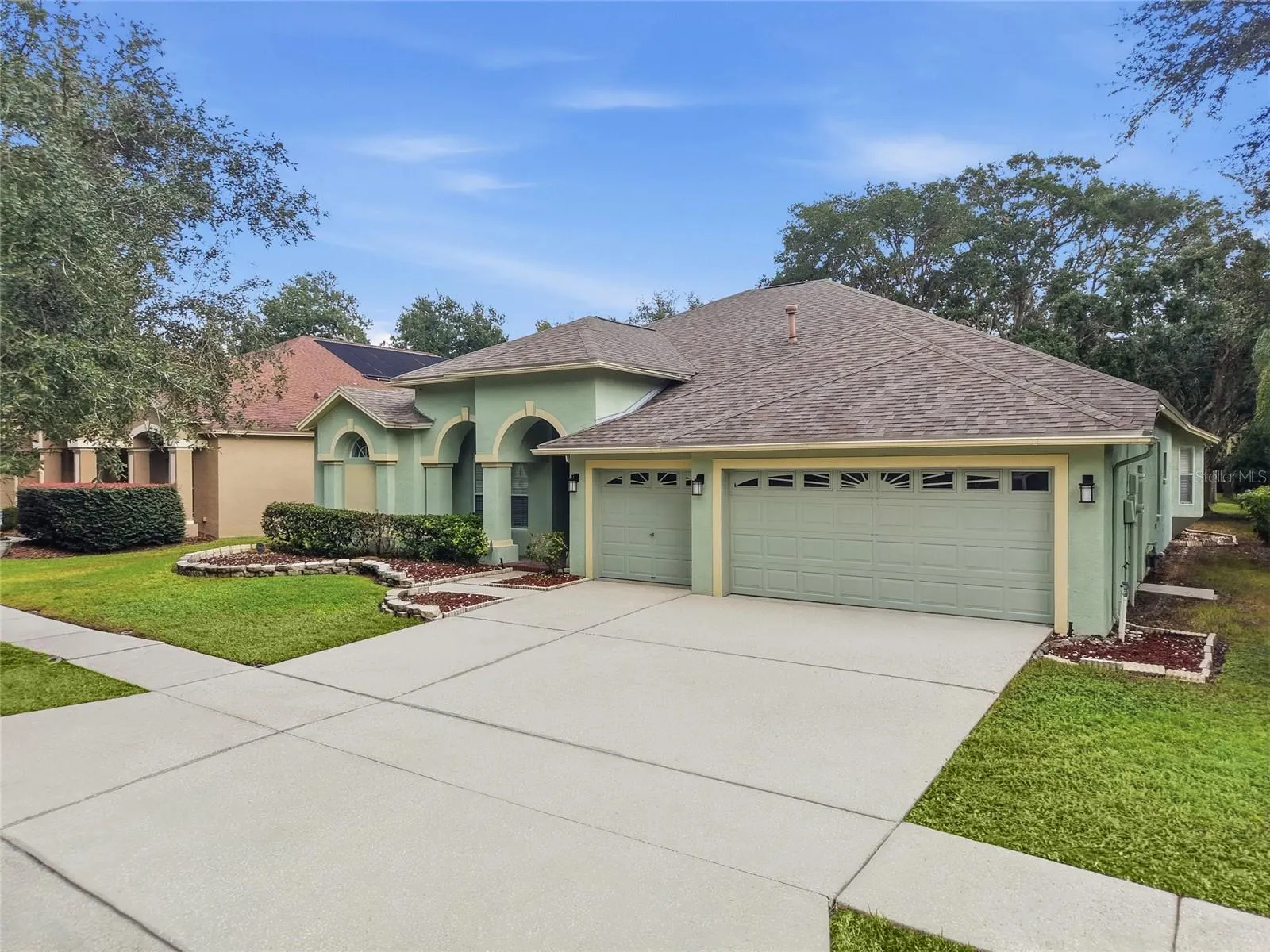 8357 GOLDEN PRAIRIE DR