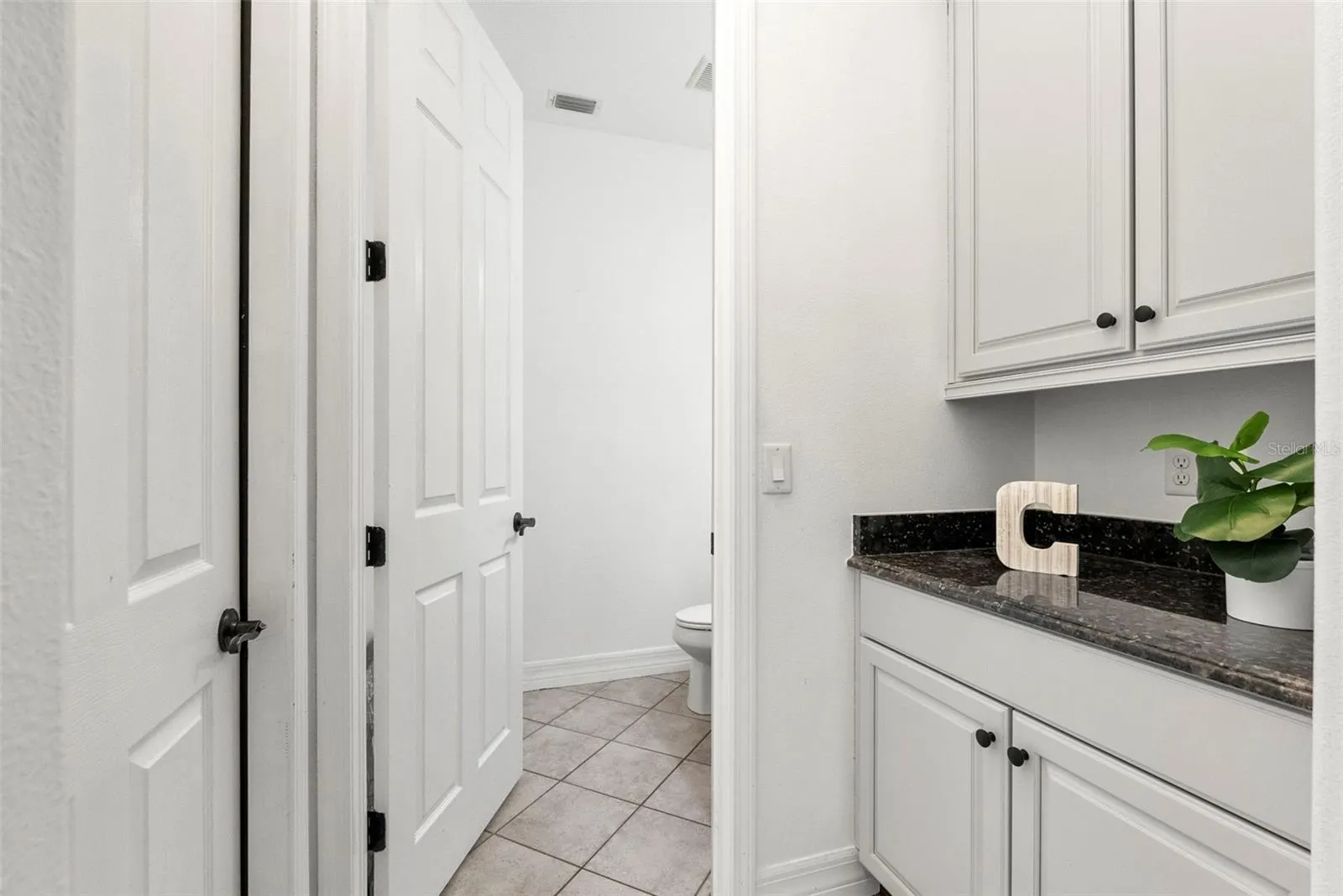 8264 DUNHAM STATION DR