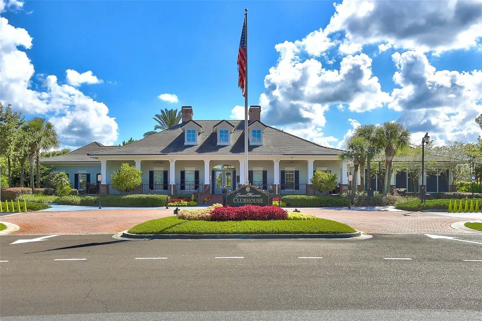 8264 DUNHAM STATION DR
