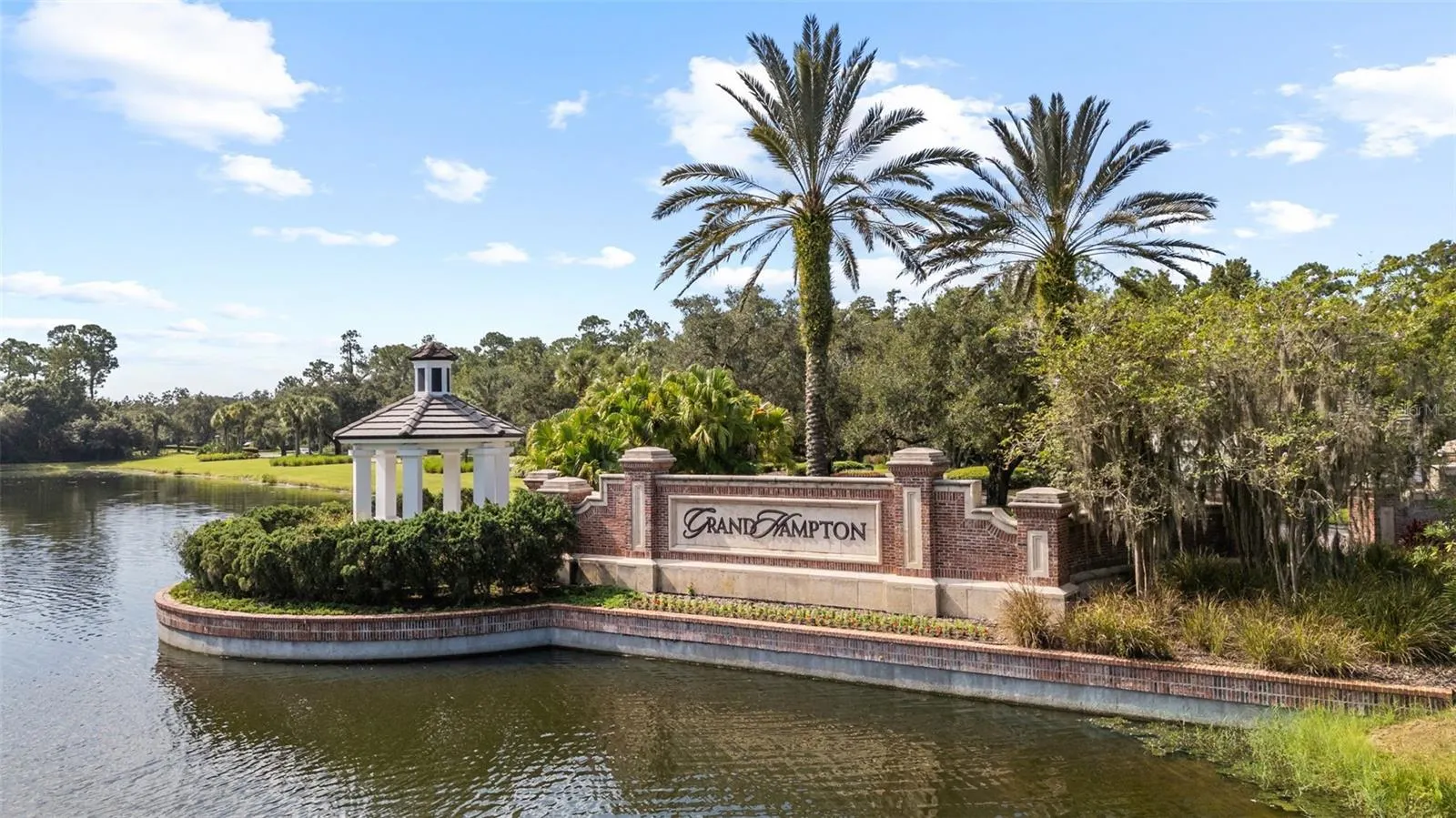 8264 DUNHAM STATION DR