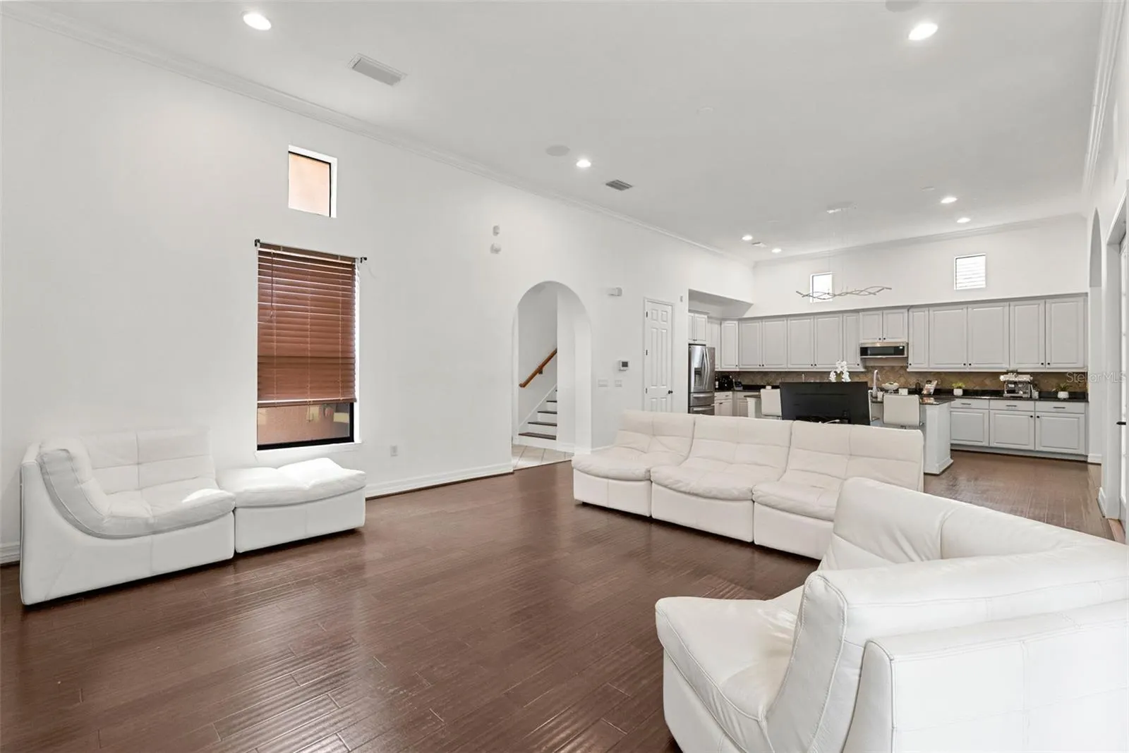 8264 DUNHAM STATION DR