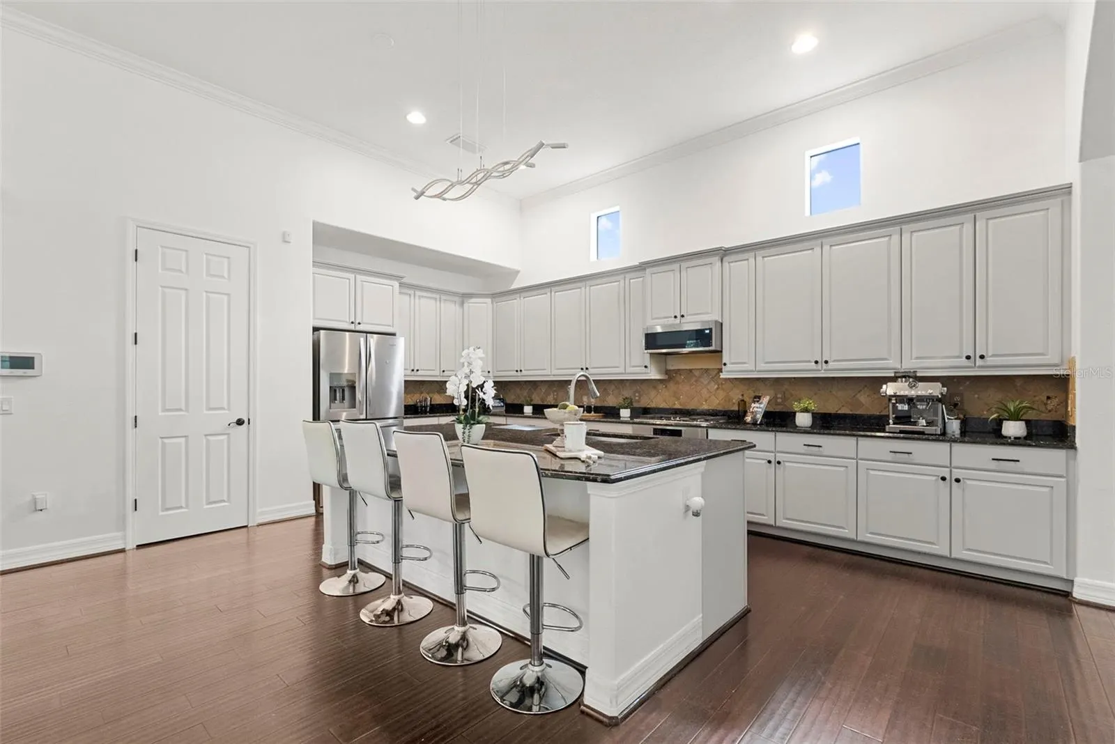 8264 DUNHAM STATION DR