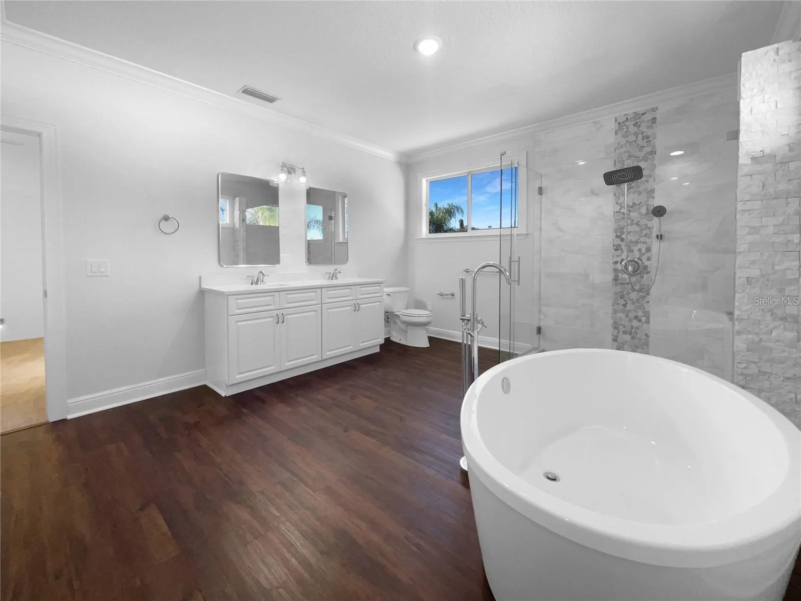10216 WOODBORNE PL