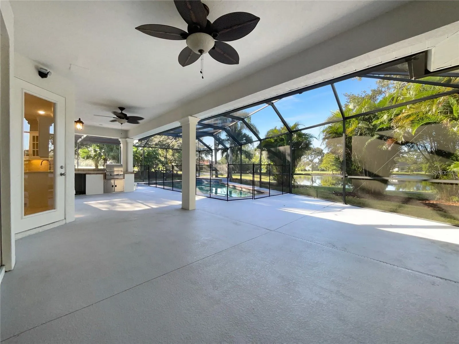 10216 WOODBORNE PL