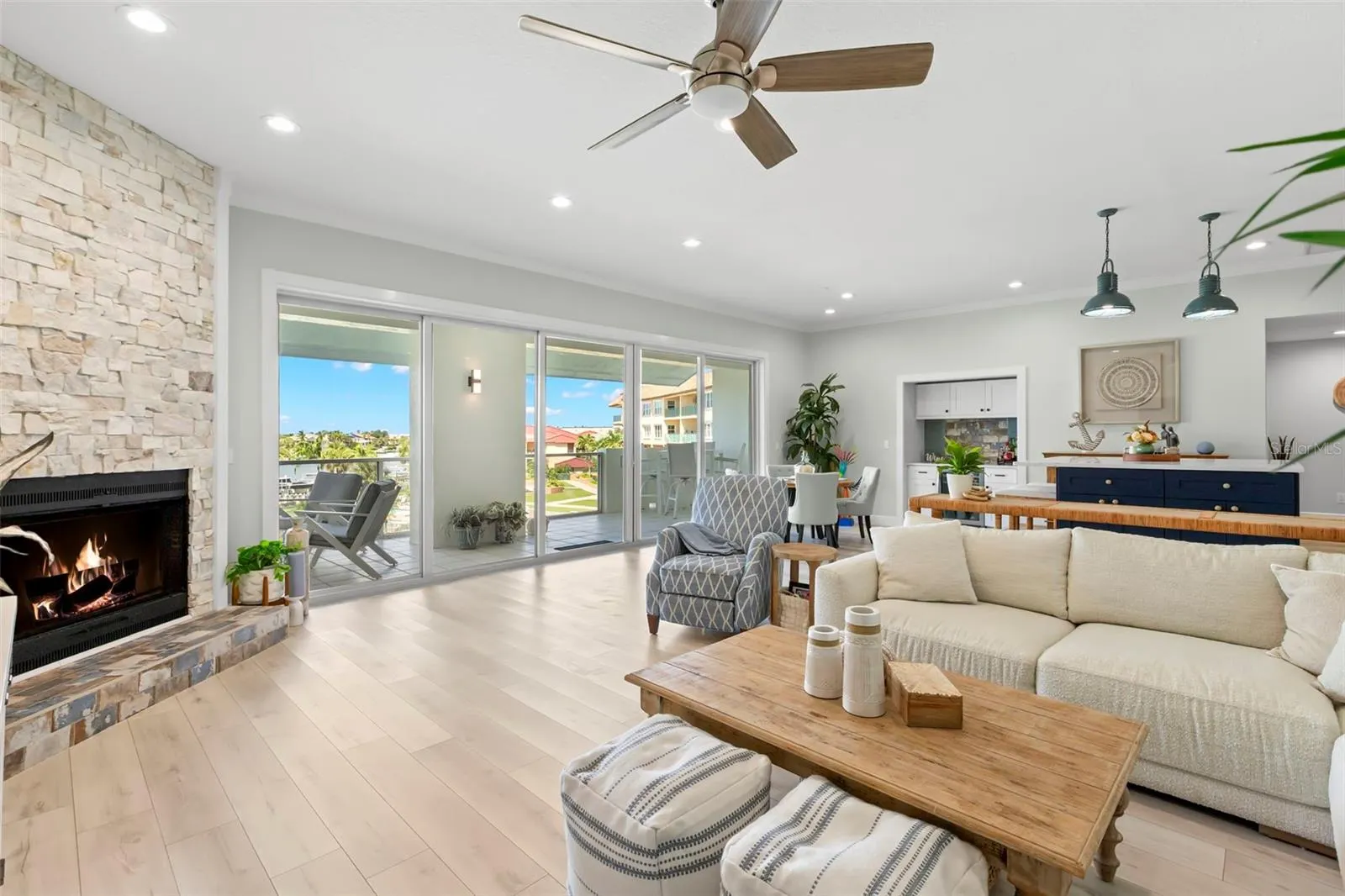 1100 PINELLAS BAYWAY S #I4 #I4