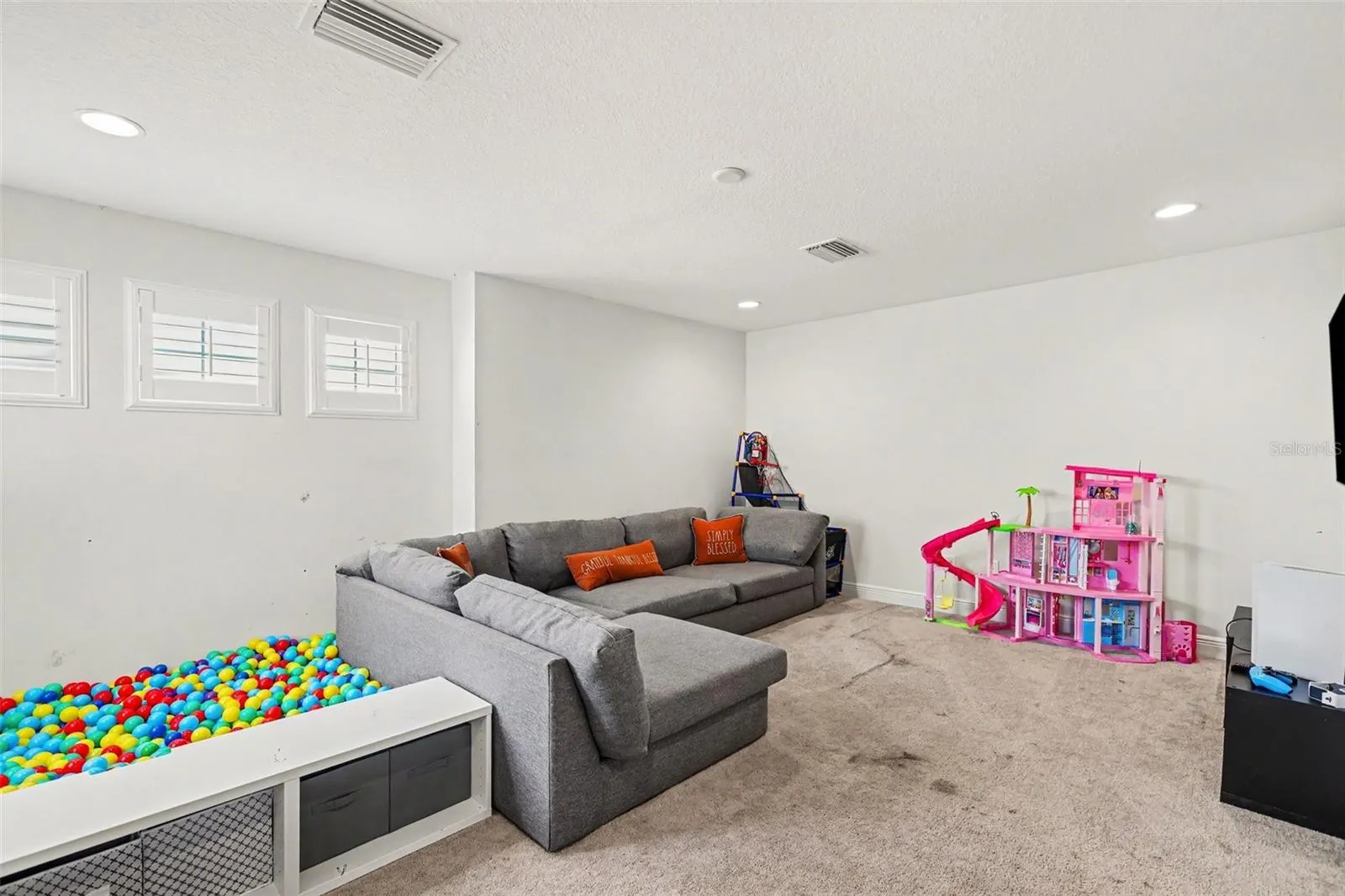 7612 PARADISO DR