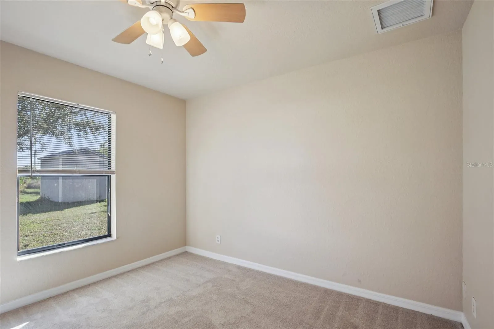 10048 LEBANON DR