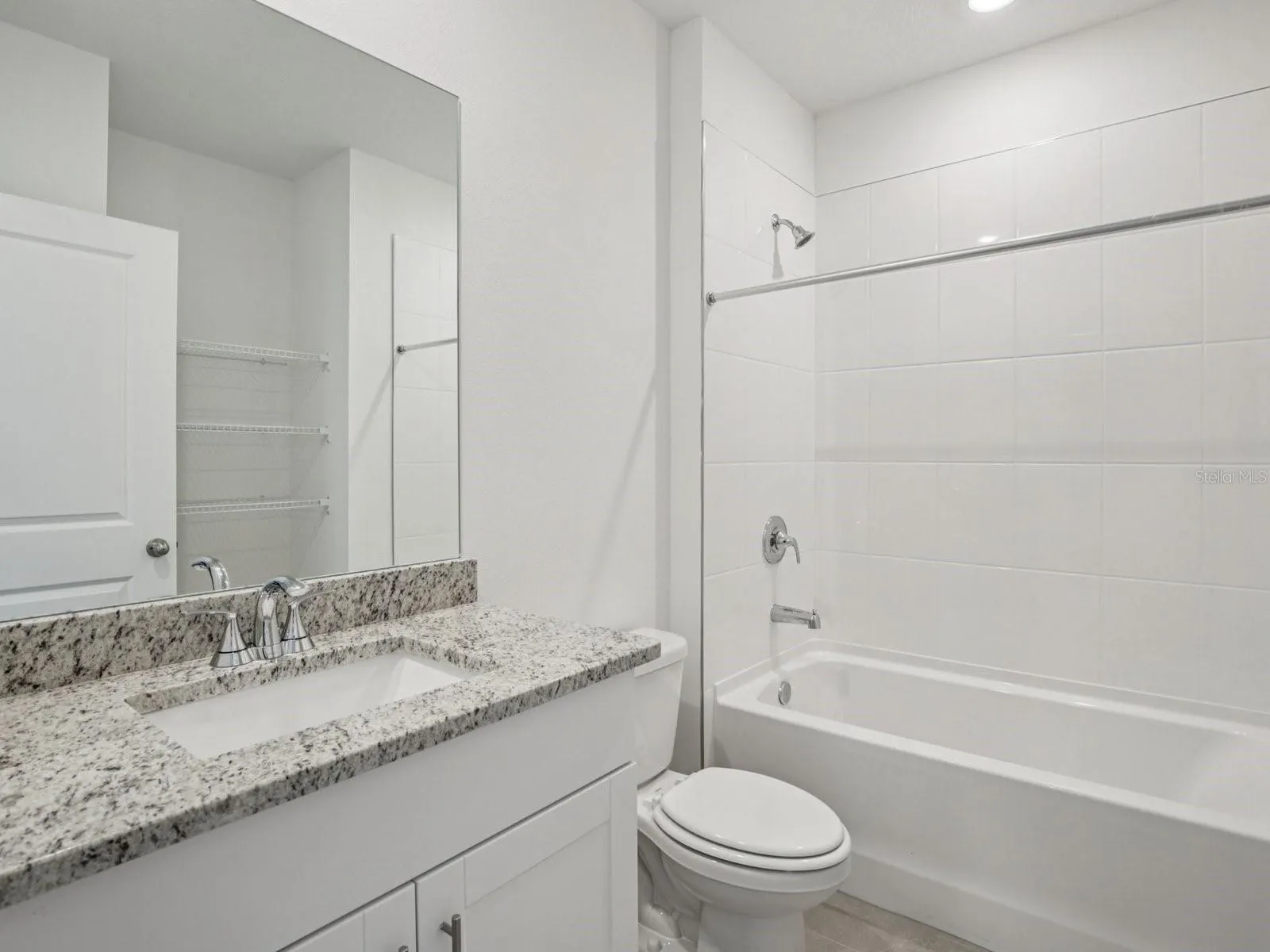 356 LAZY SHORE DR