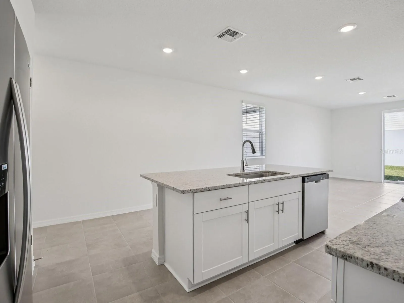 356 LAZY SHORE DR