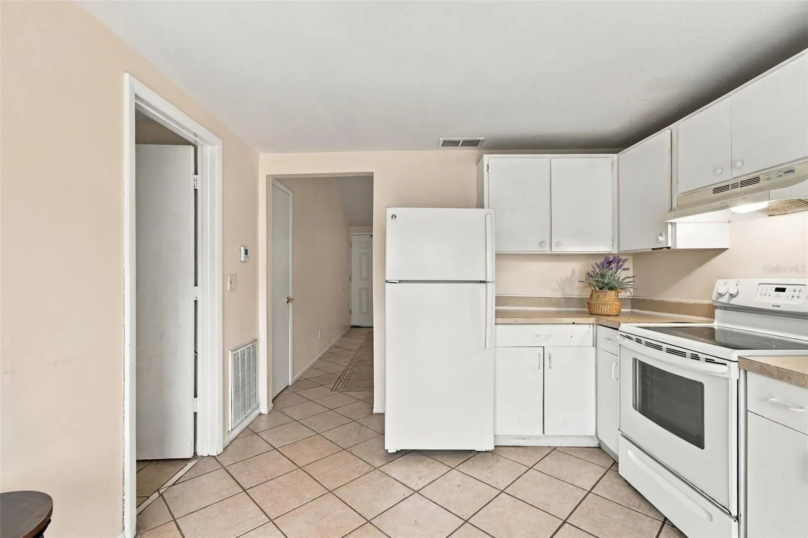 8406 WILLOW FOREST CT