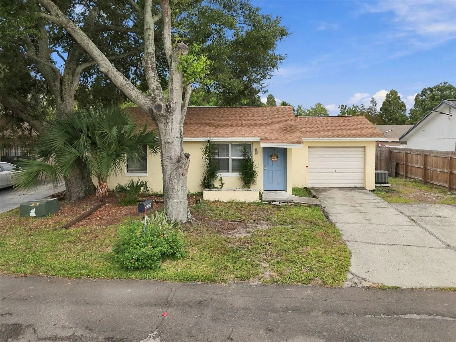8406 WILLOW FOREST CT