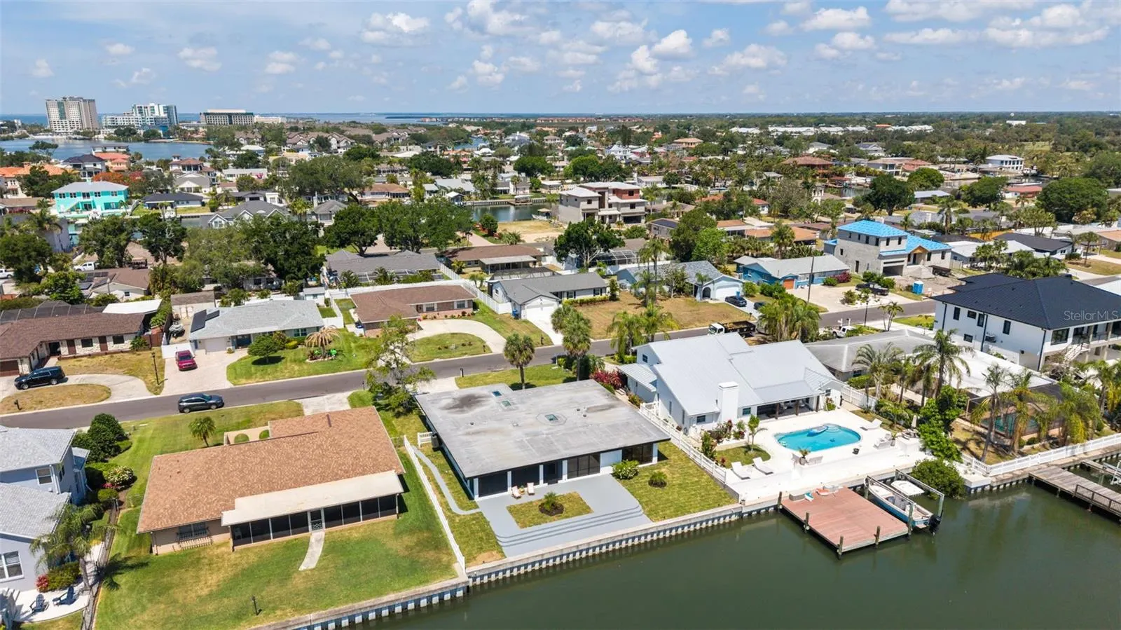 3917 E EDEN ROC CIR