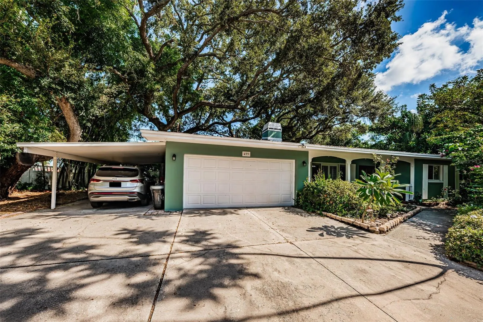 499 JEWEL CT