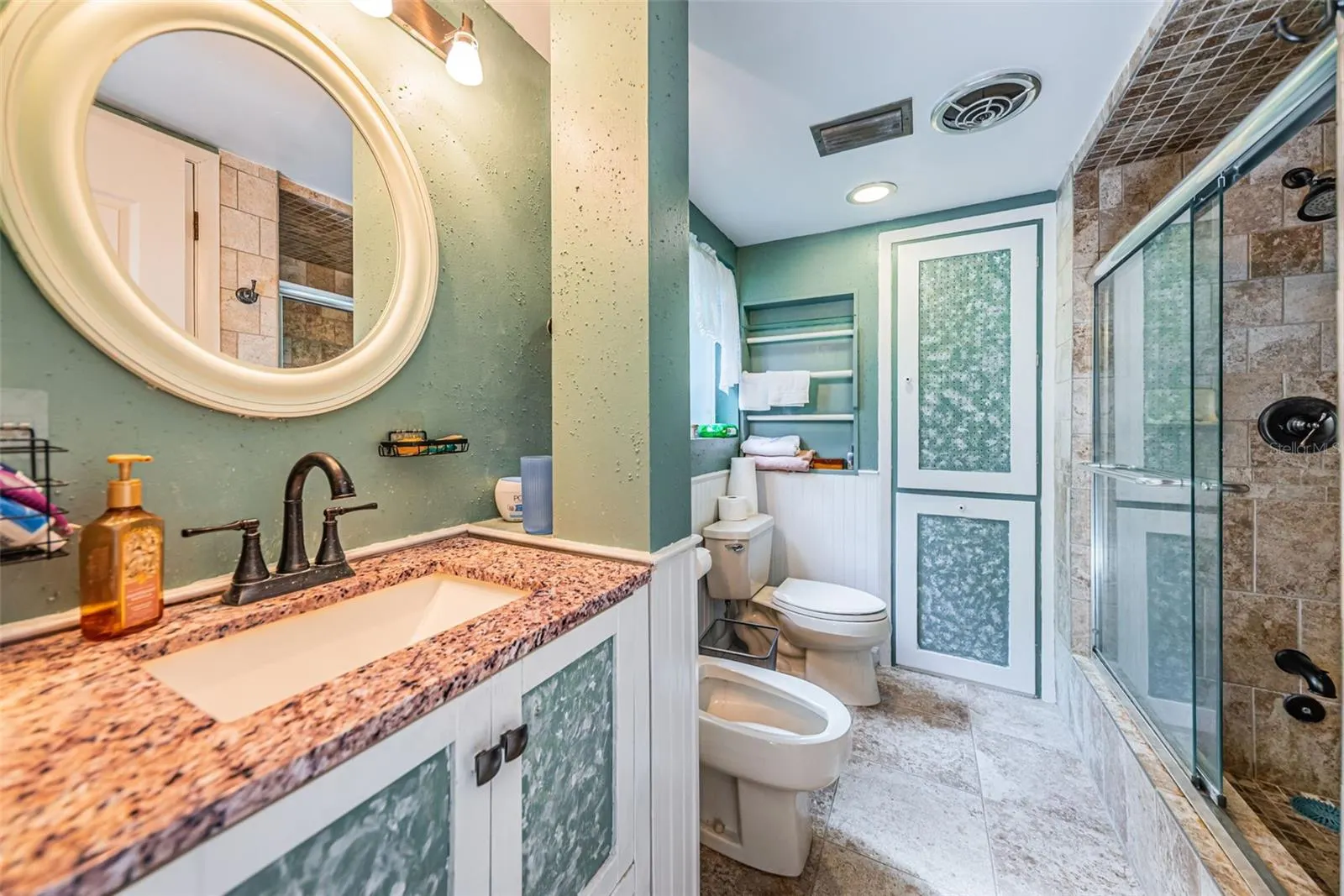 499 JEWEL CT