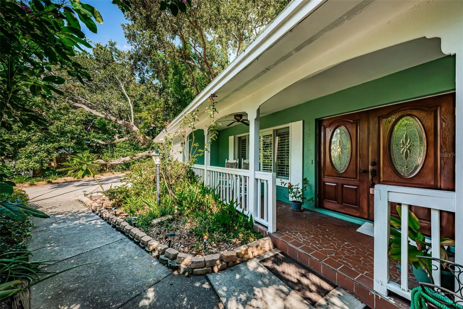 499 JEWEL CT